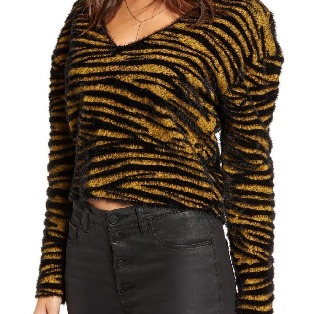 Leith Ladies Size Small Yellow Sulphur Black Tiger Stripe Cozy Soft Sweater